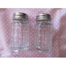 Salt And Pepper Shaker Set
